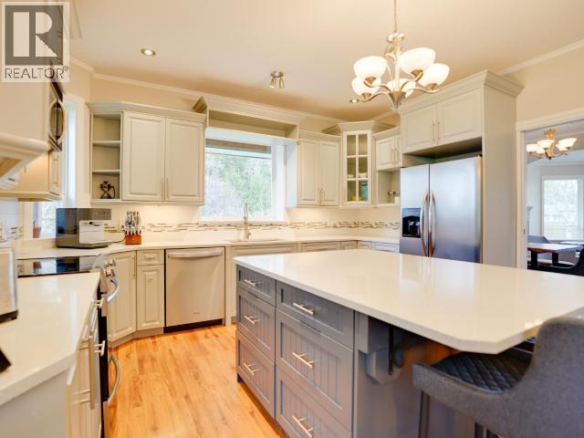 7160 KEMANO STREET, Powell River