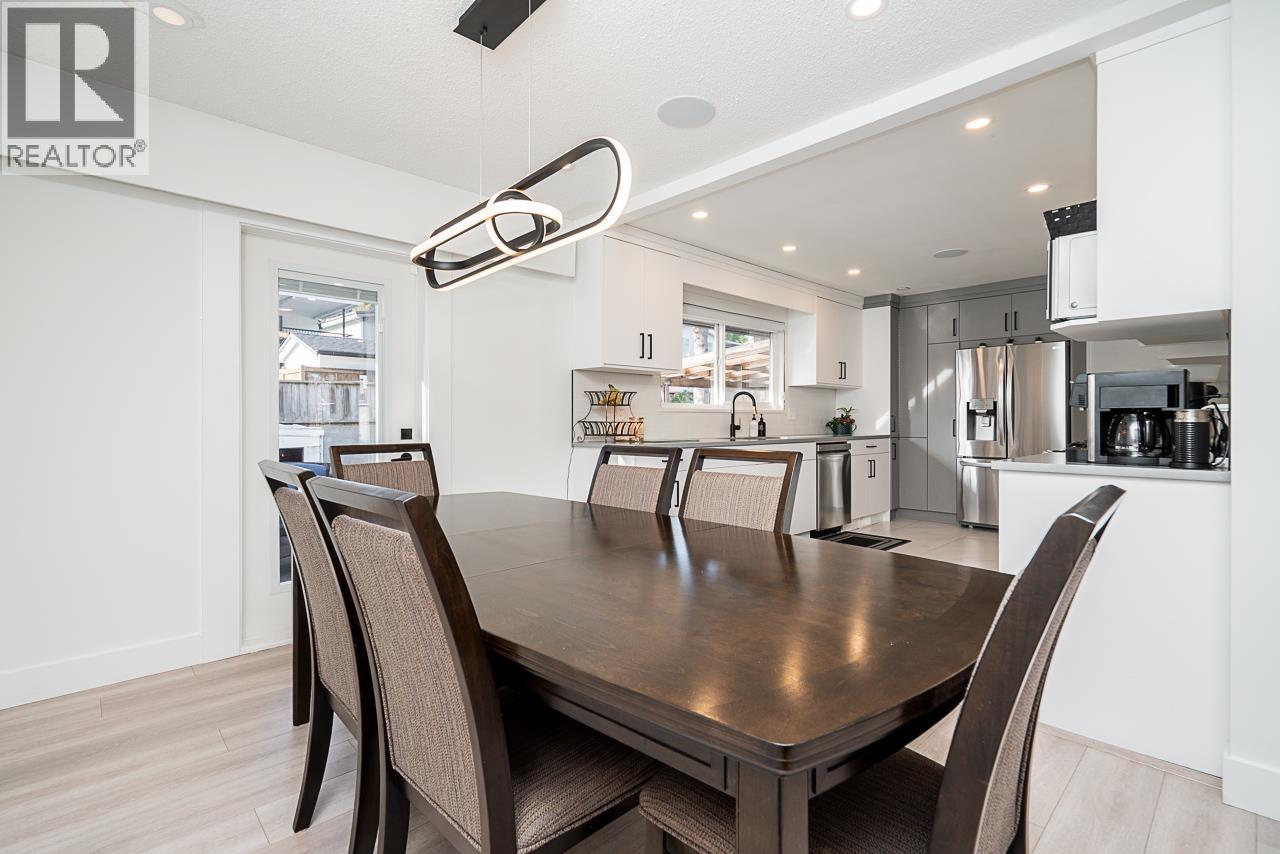 615 ALLISON PLACE, New Westminster