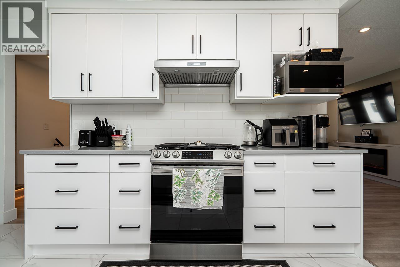 615 ALLISON PLACE, New Westminster