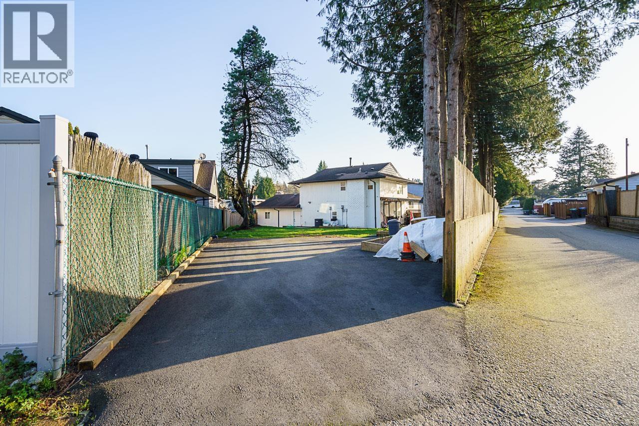 615 ALLISON PLACE, New Westminster