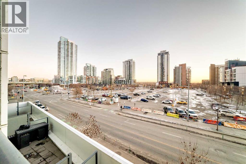 Single Family House for Sale in    Avenue SE Downtown East Village Calgary 