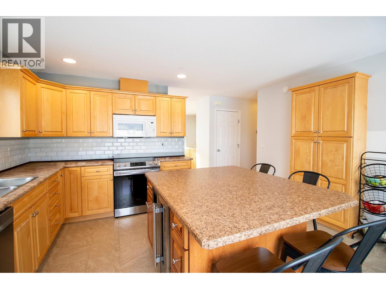 11723 91 STREET, Fort St. John