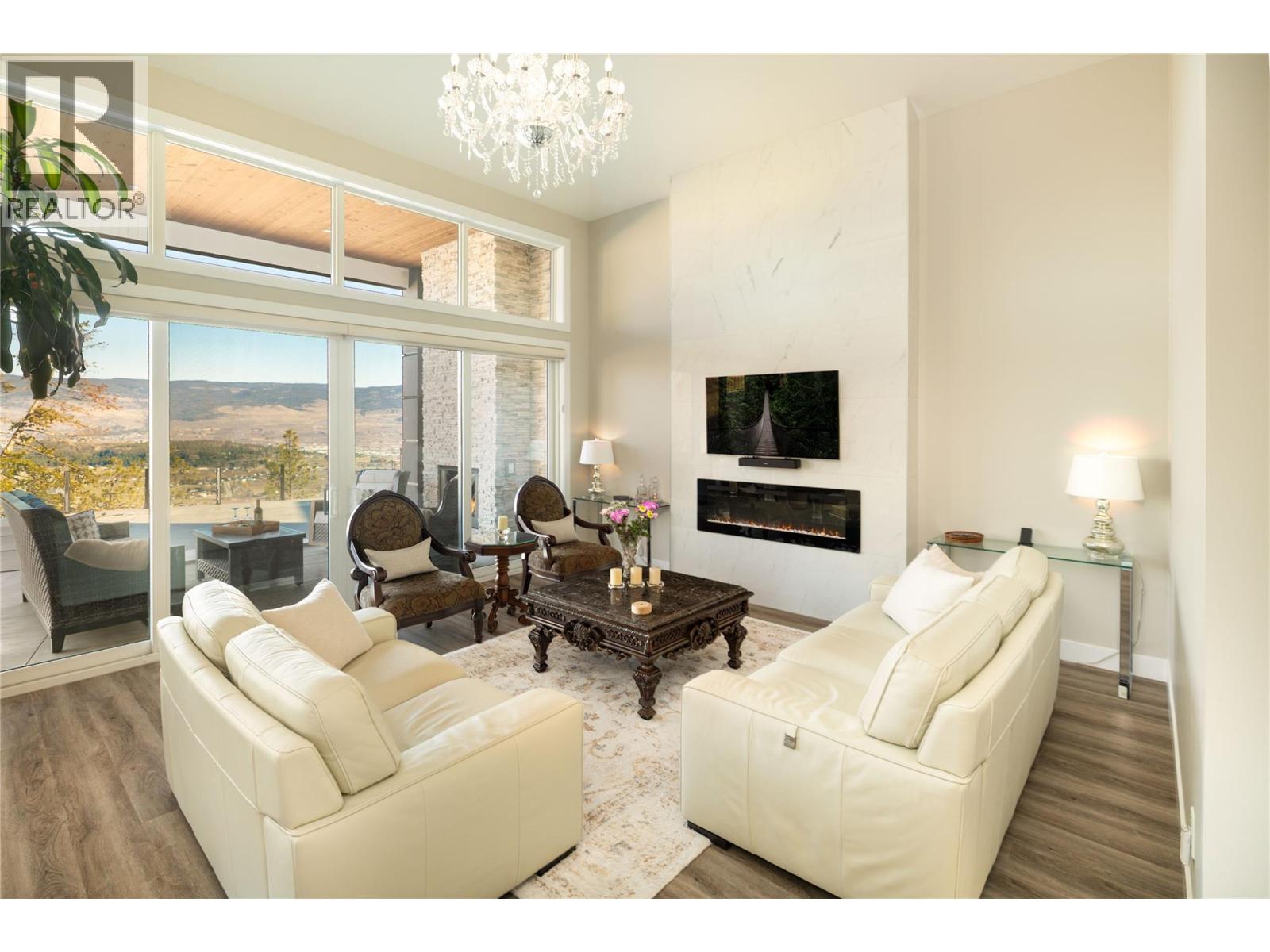  274 Summer Wood Drive, Kelowna