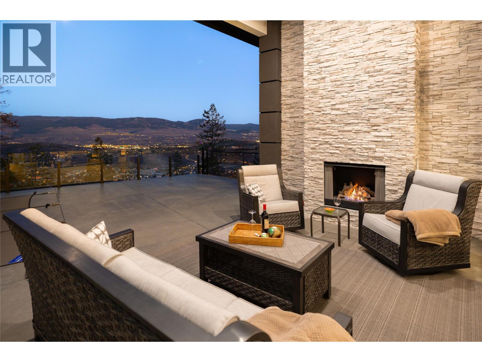  274 Summer Wood Drive, Kelowna