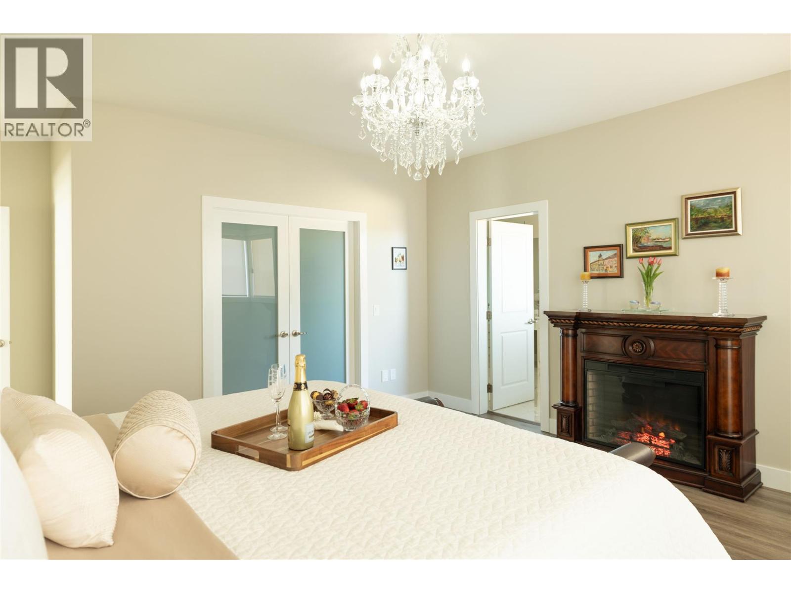  274 Summer Wood Drive, Kelowna