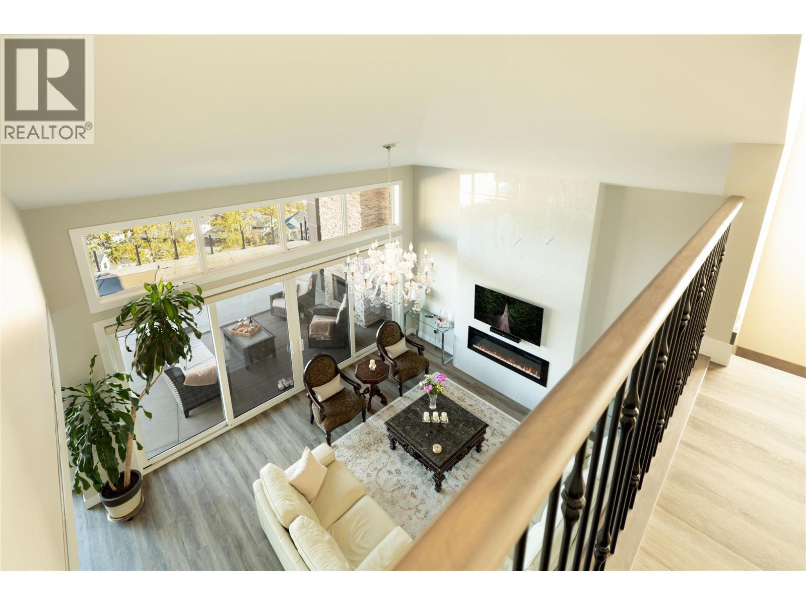  274 Summer Wood Drive, Kelowna