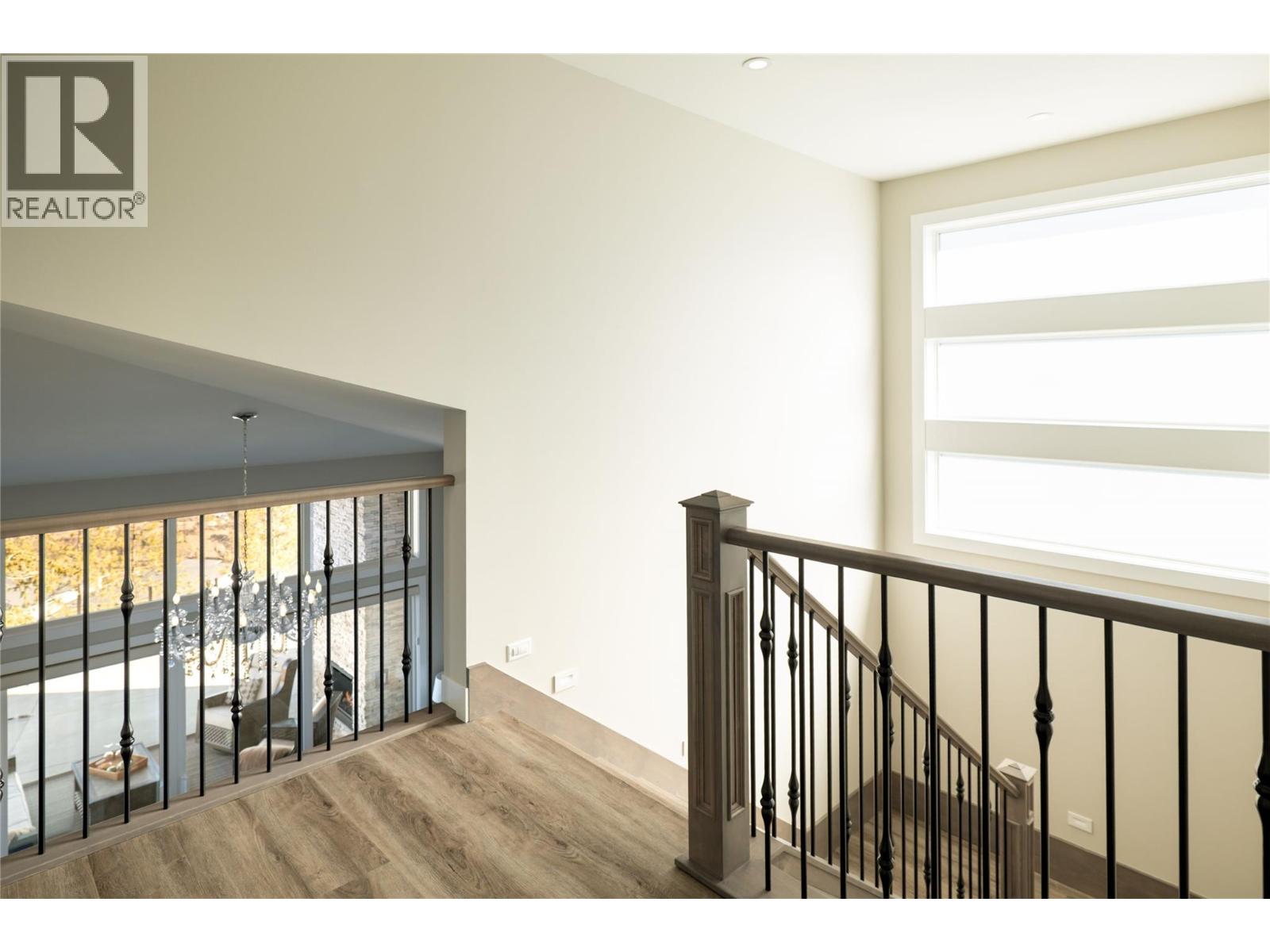  274 Summer Wood Drive, Kelowna