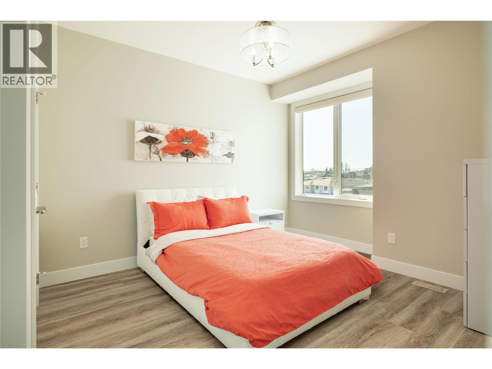  274 Summer Wood Drive, Kelowna