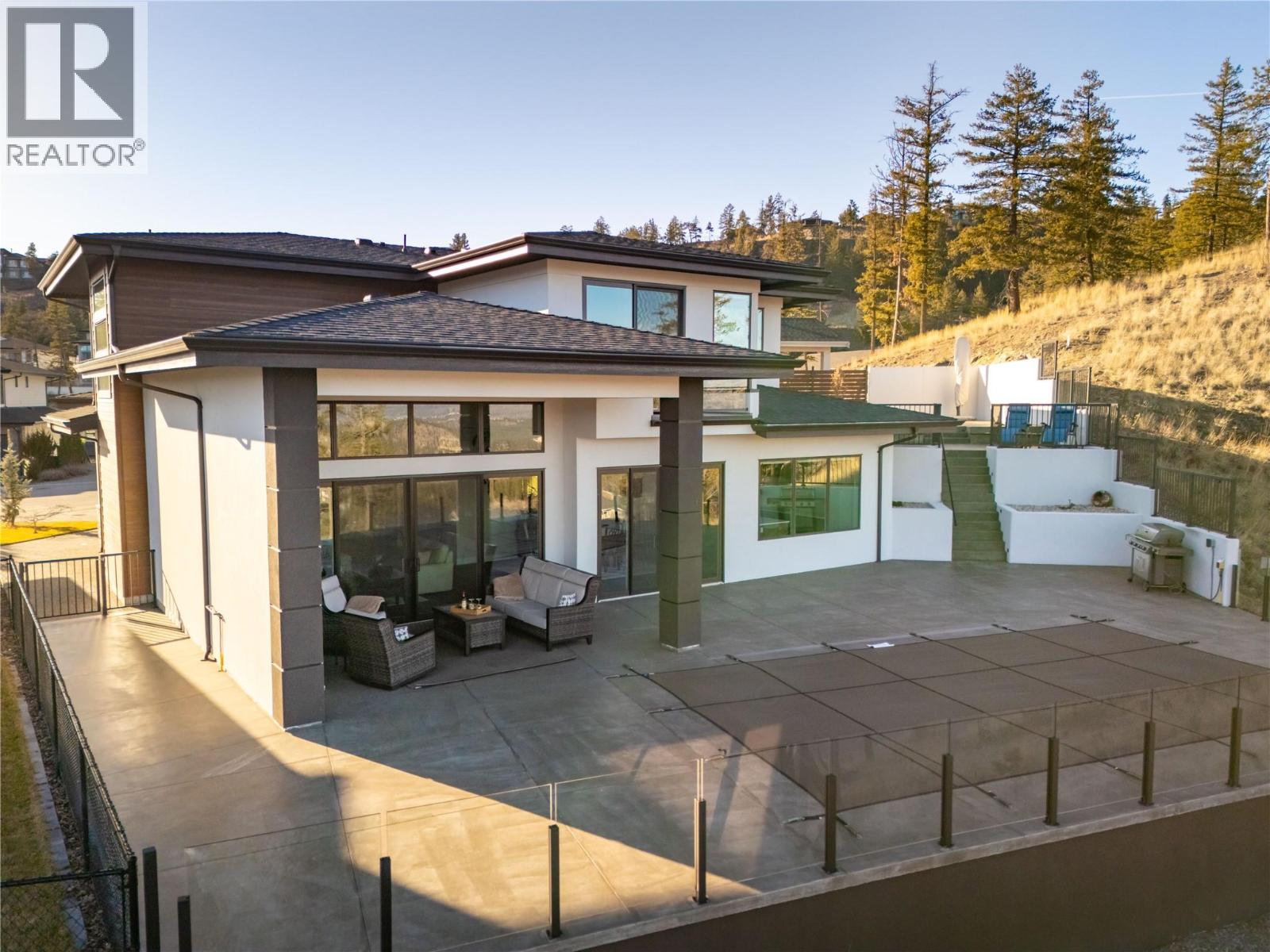  274 Summer Wood Drive, Kelowna
