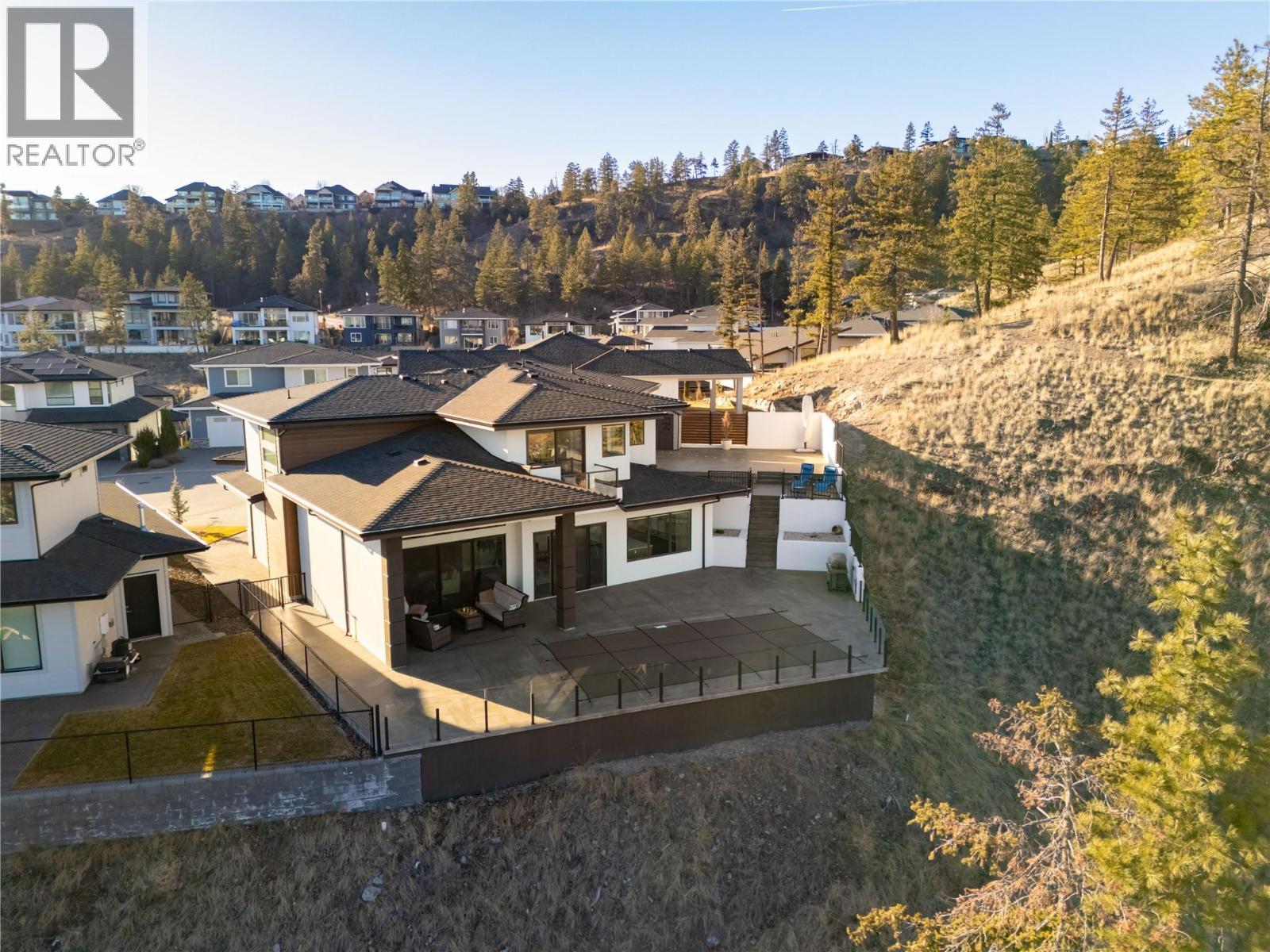 274 Summer Wood Drive, Kelowna
