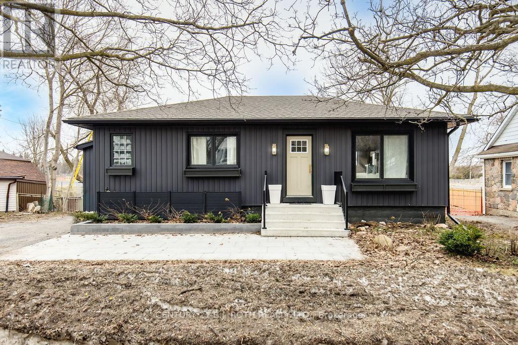7845 YONGE STREET, Innisfil (Stroud), Ontario