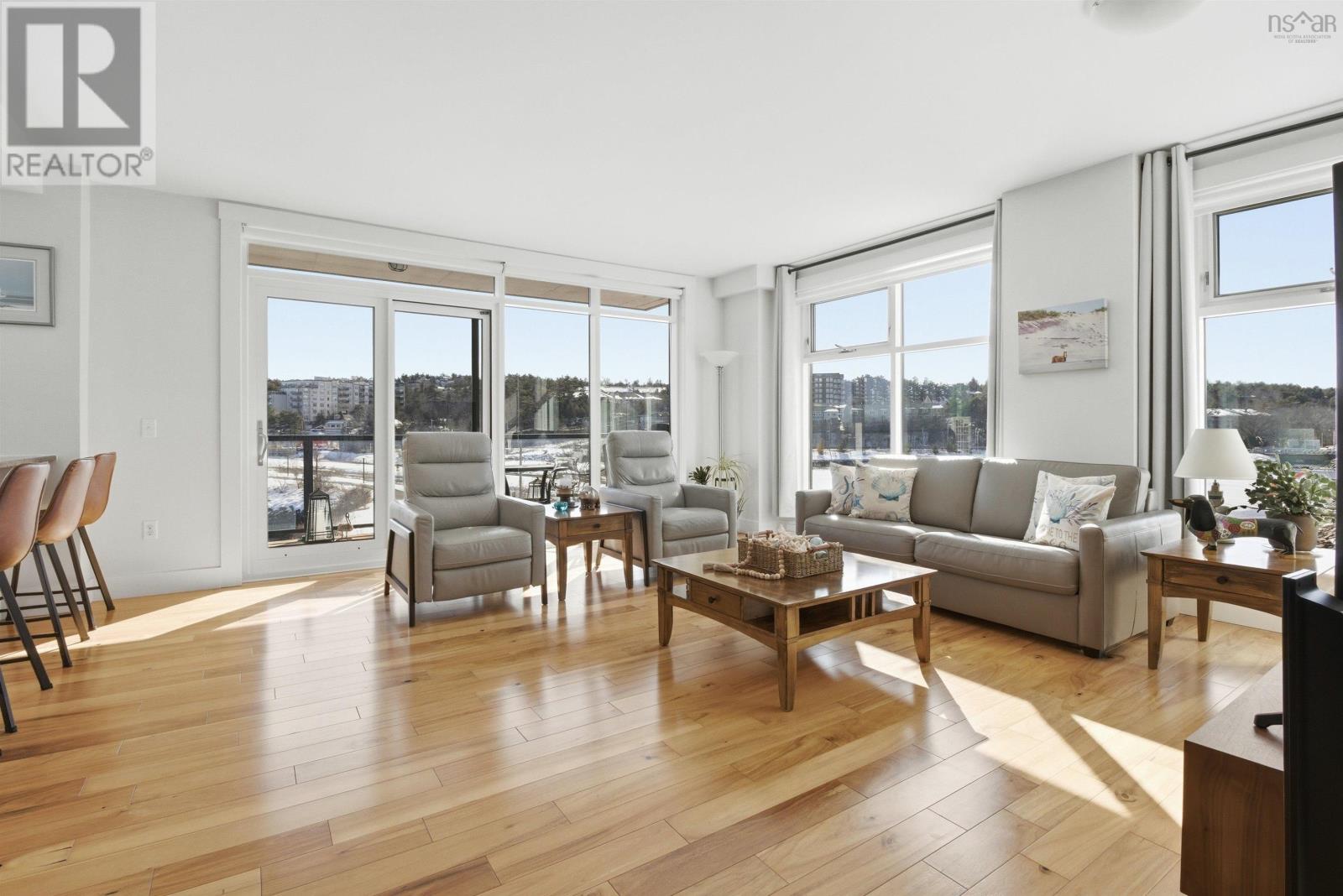 Property 4 of 34 of 220 Waterfront Drive