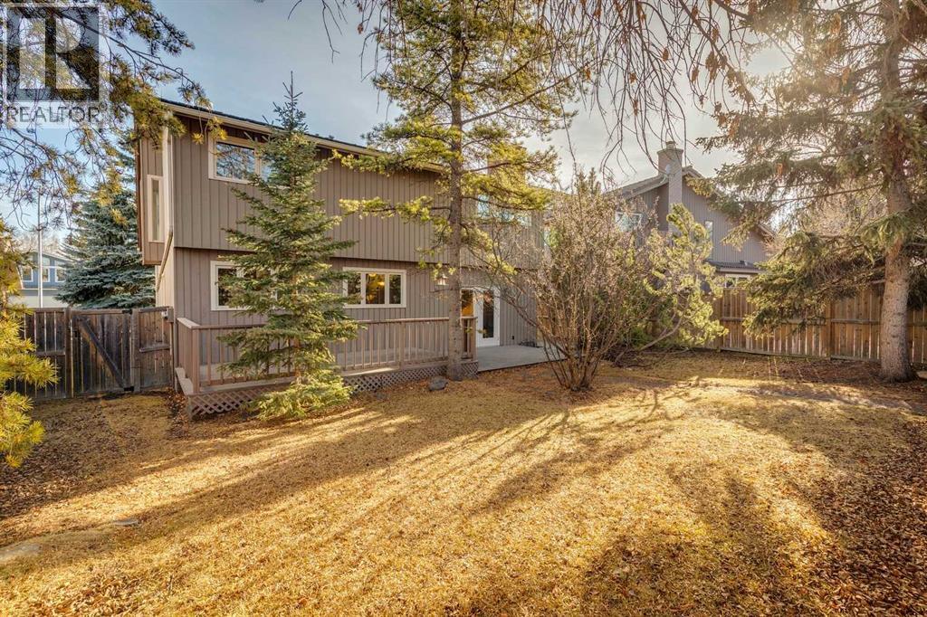 
          3335 OAKWOOD Drive Southwest
            <br/>
            <span>Calgary</span>
            , 
            <span>AB</span>
             <span>T2V4V6</span>
         - Photo 39