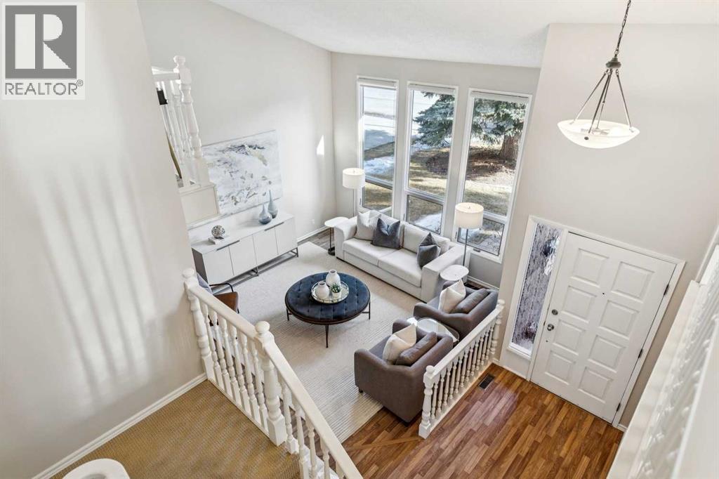 
          3335 OAKWOOD Drive Southwest
            <br/>
            <span>Calgary</span>
            , 
            <span>AB</span>
             <span>T2V4V6</span>
         - Photo 30