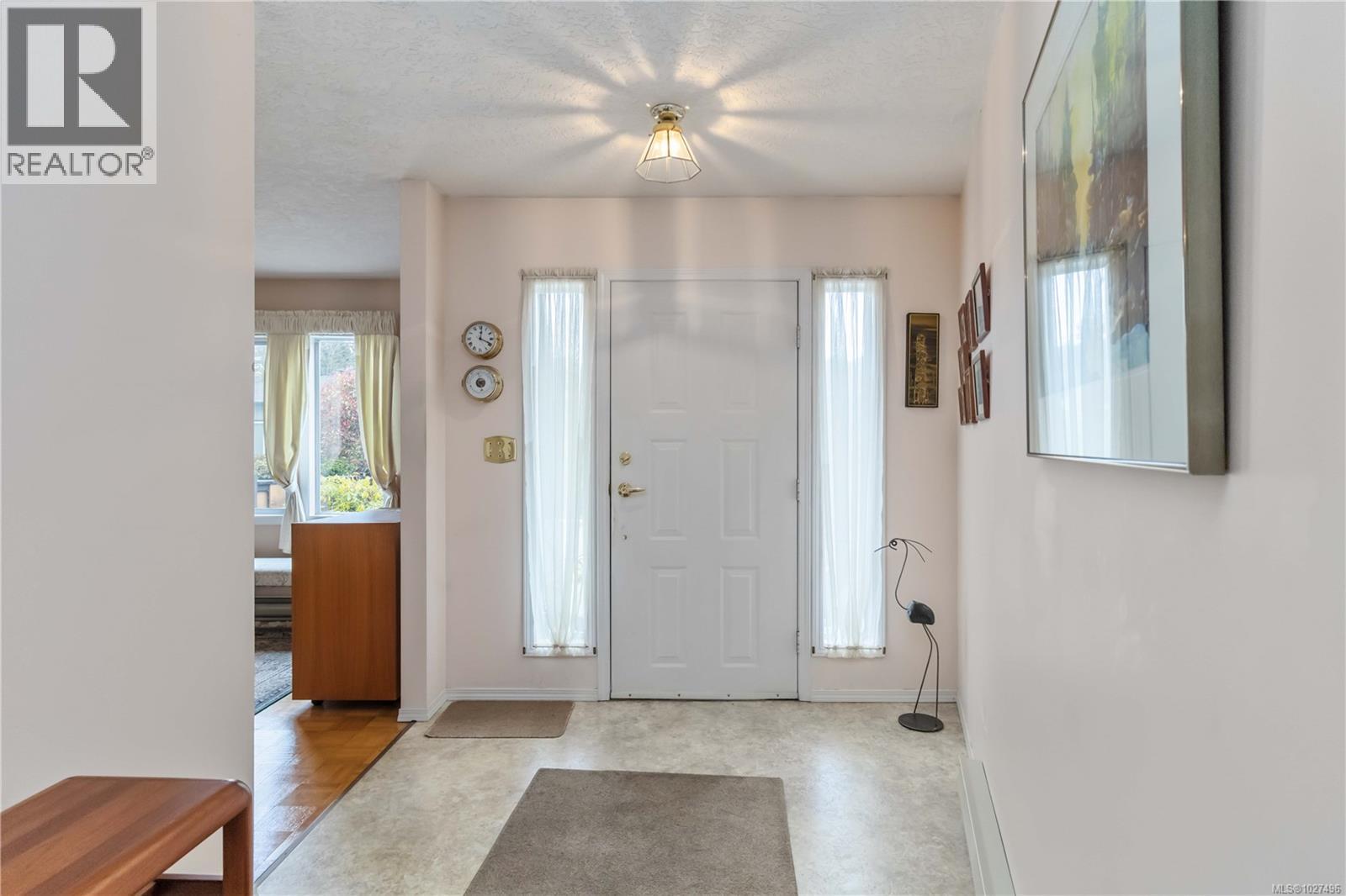 8503 Lochside Dr - 10