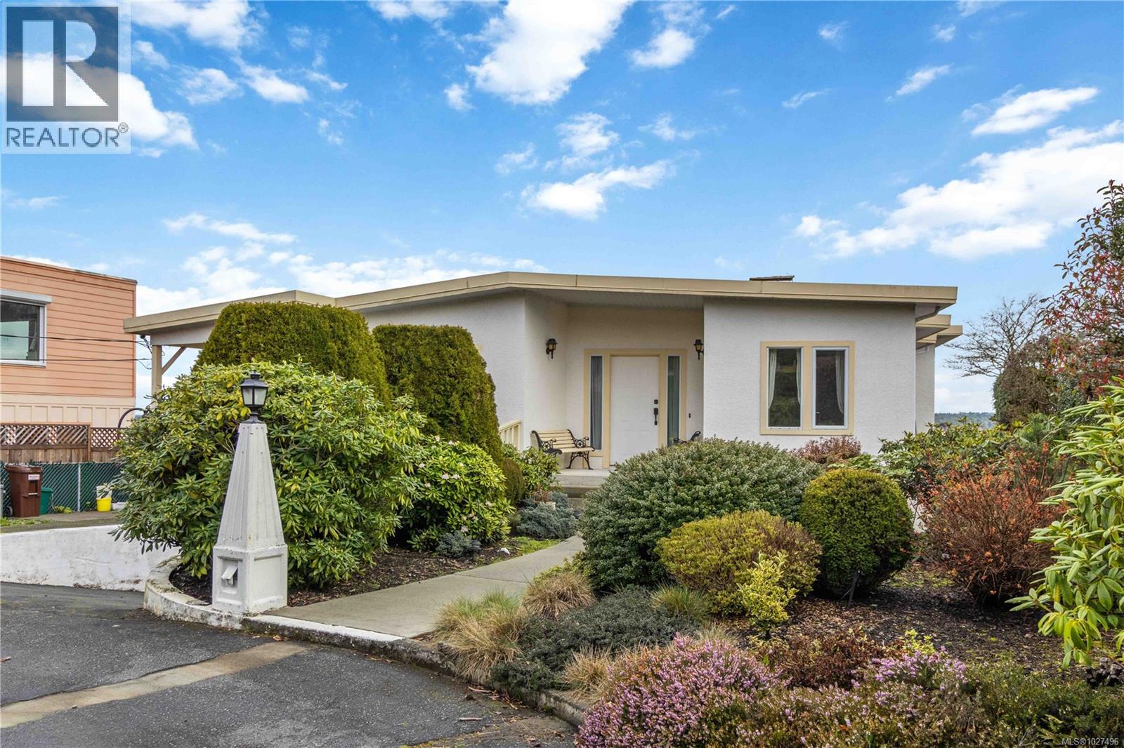 8503 Lochside Dr - 2