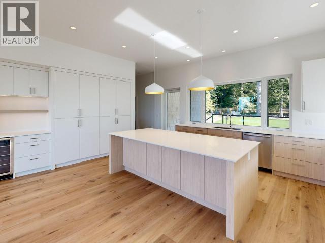 3900 EAGLE RIDGE PLACE, Powell River