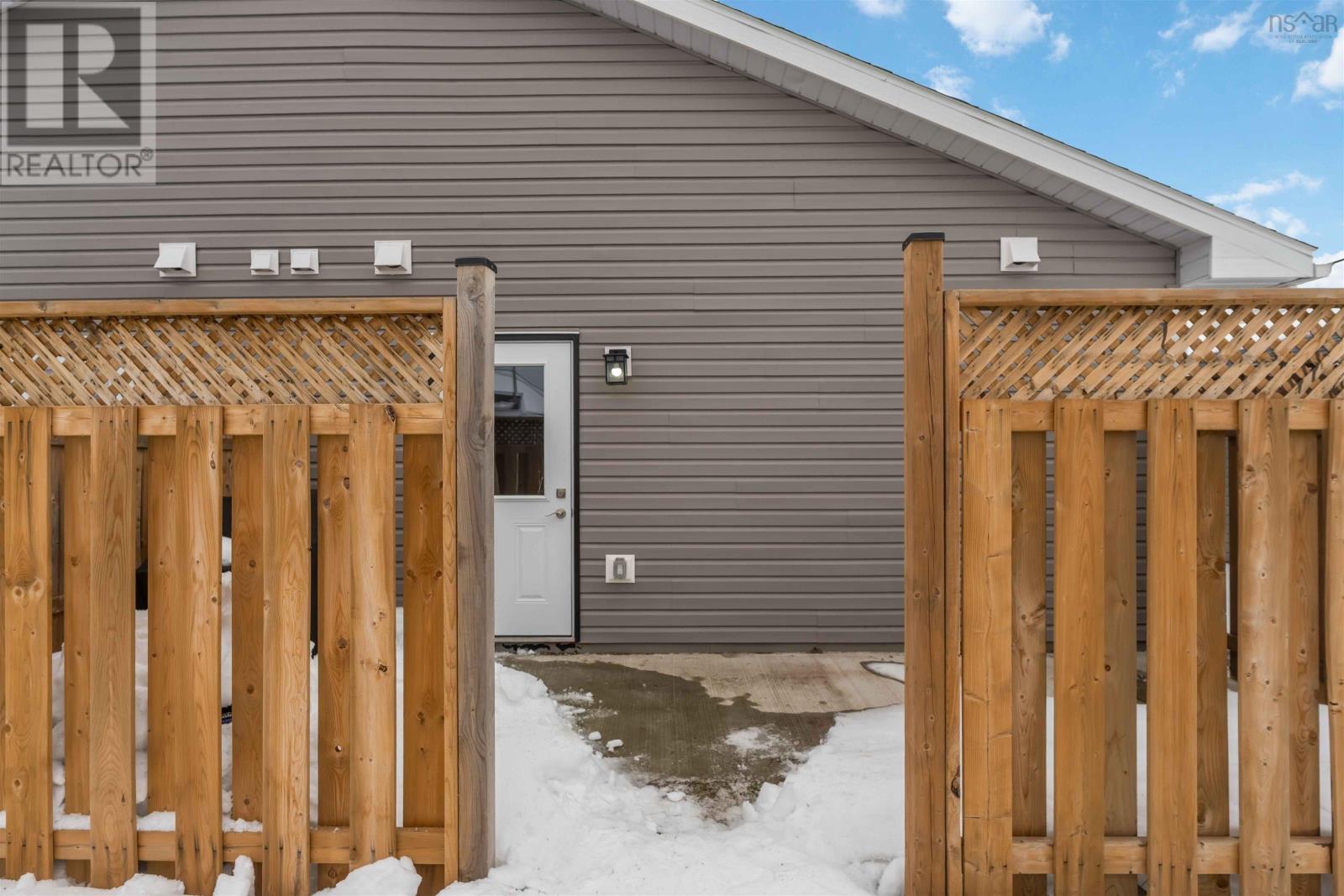 Property 27 of 32 of 1029 Upper Church Street