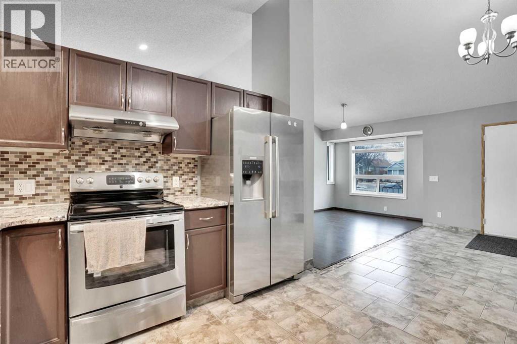 Single Family House 4 Level for Sale in  Martinridge Grove NE Martindale Calgary 