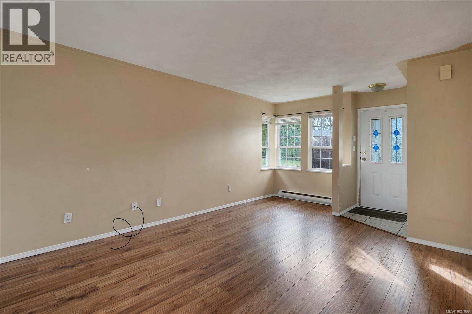 #18 772 ROBRON RD - 15