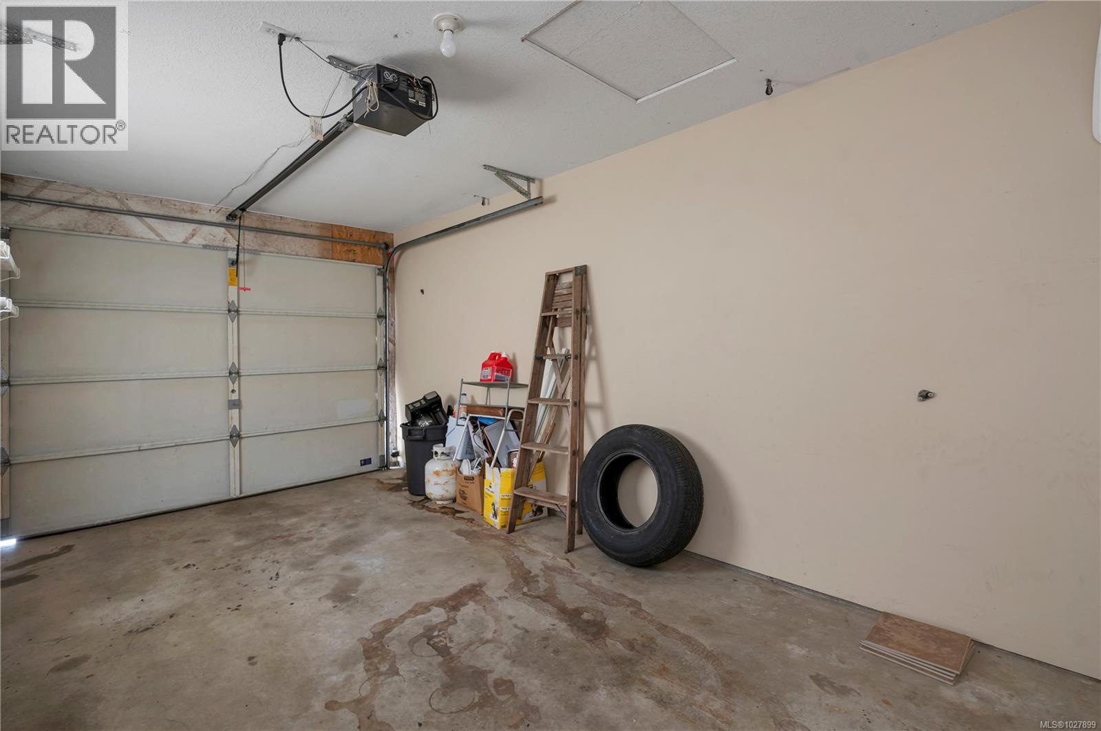 #18 772 ROBRON RD - 25