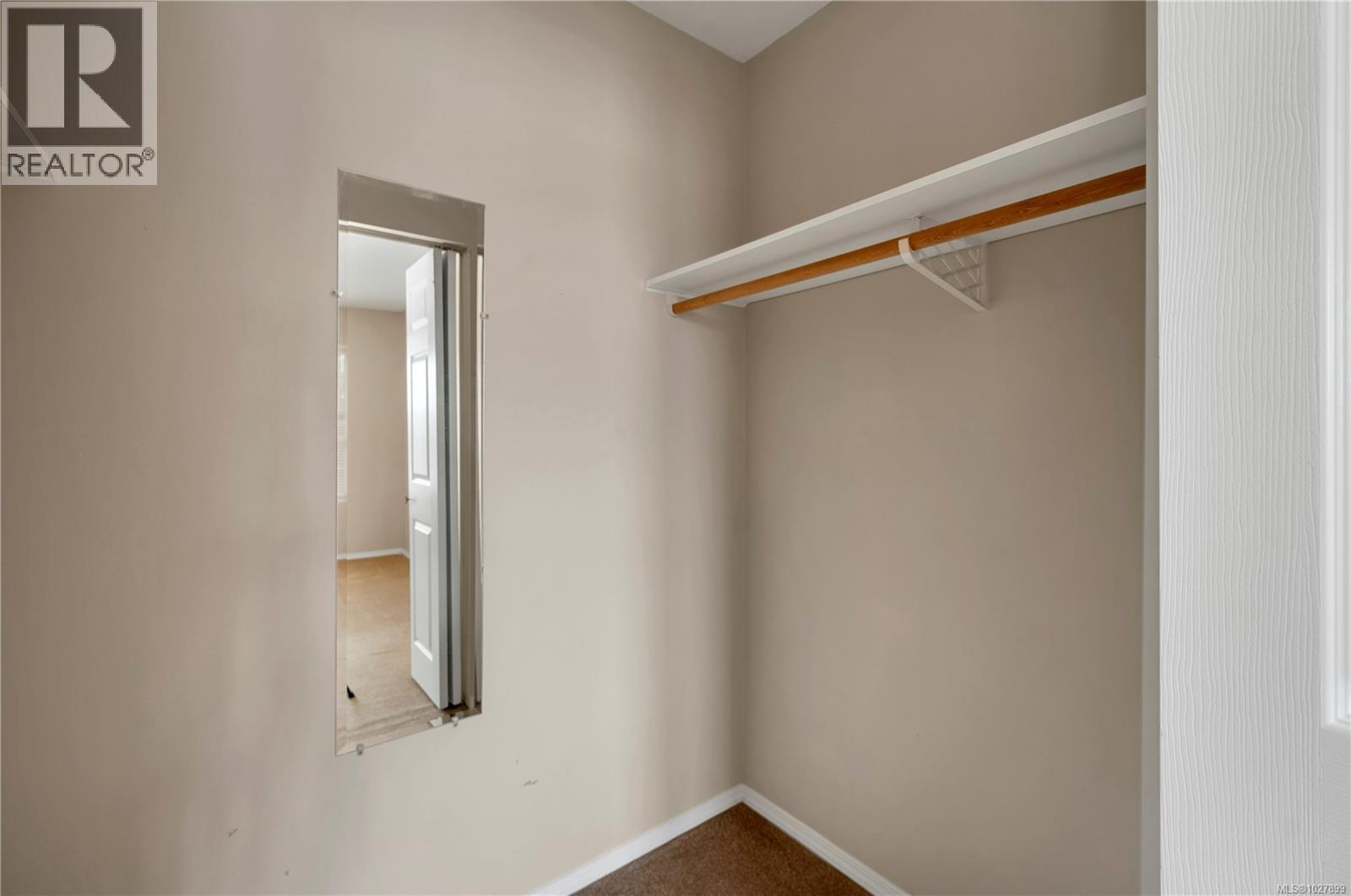 #18 772 ROBRON RD - 26