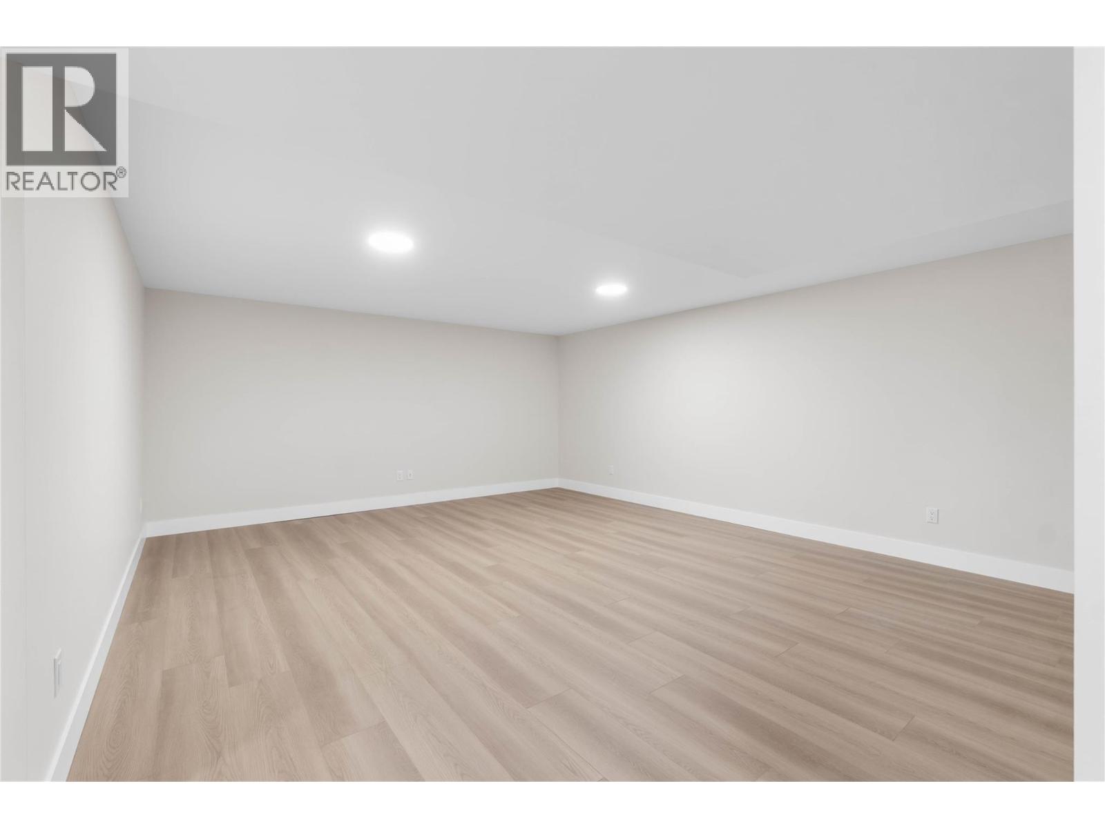 220 Shepherd Road Unit# 14, Chase