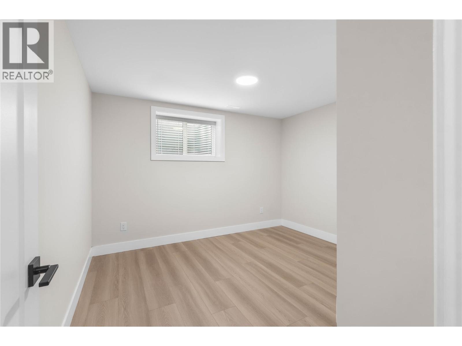 220 Shepherd Road Unit# 14, Chase