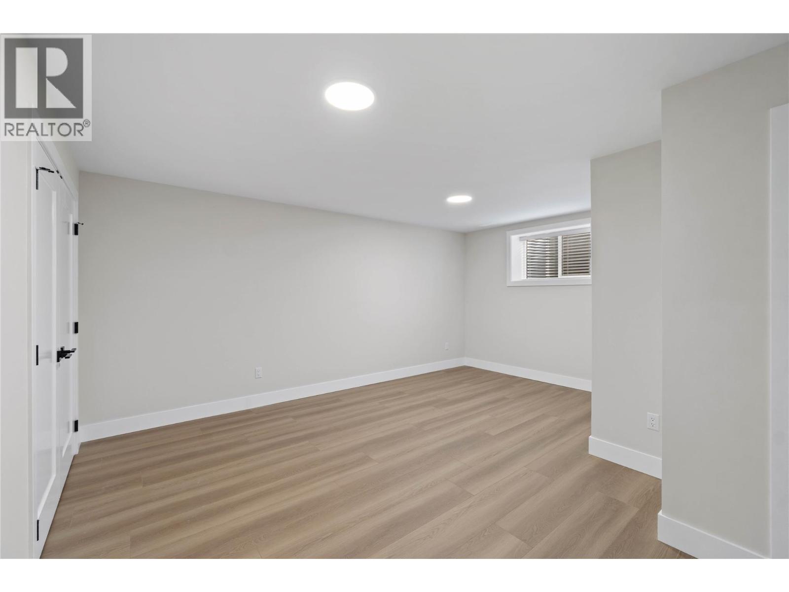 220 Shepherd Road Unit# 14, Chase