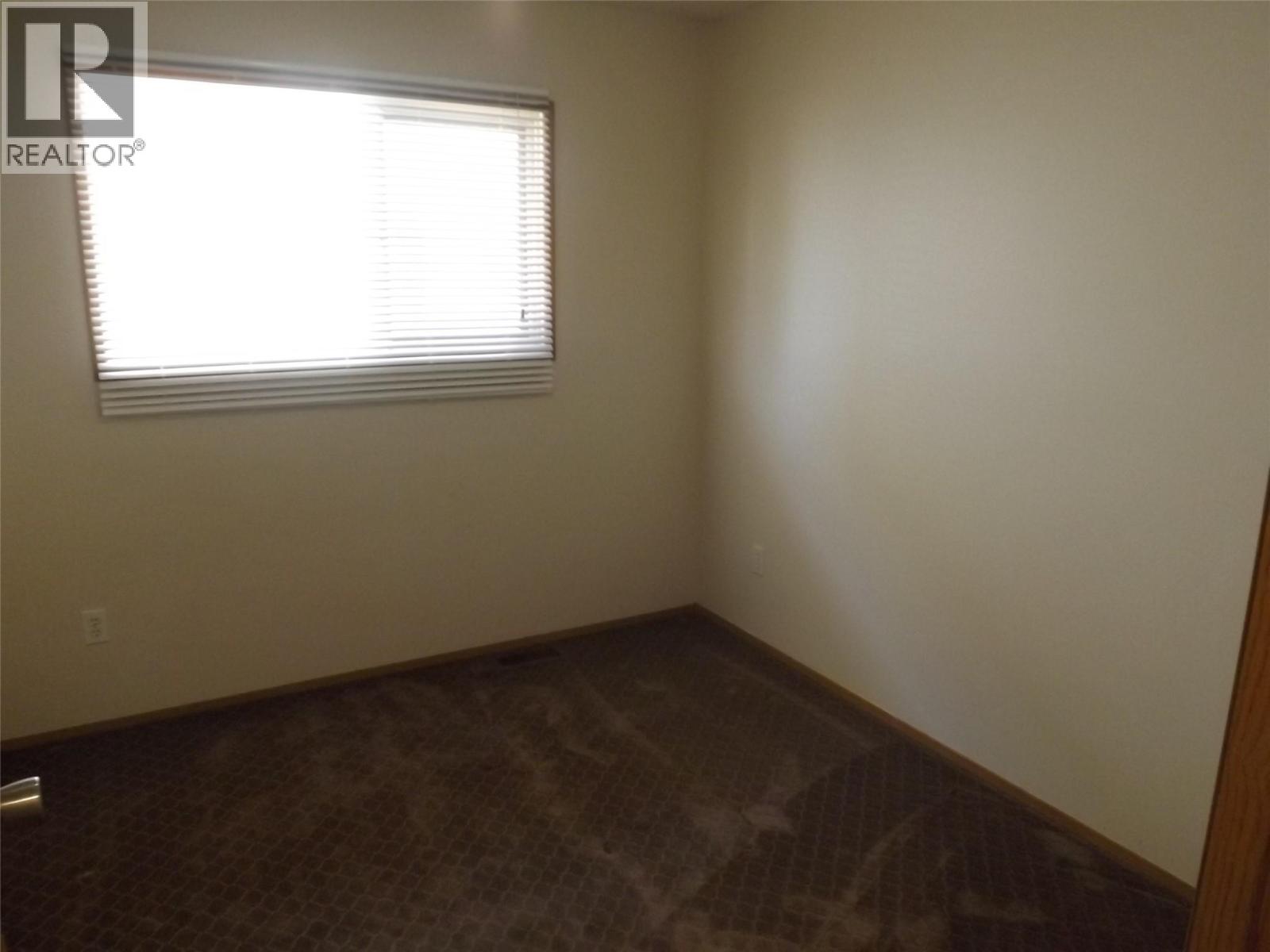 2051 Gladstone Drive - 22