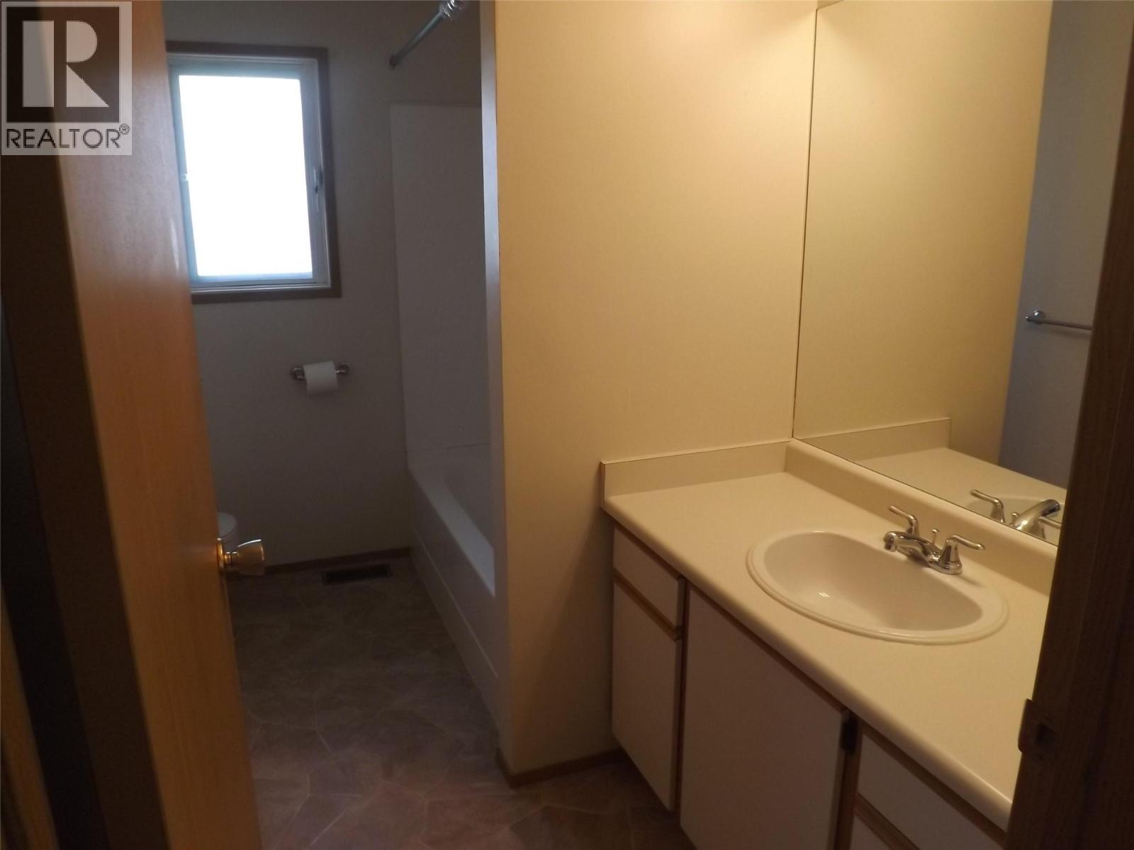 2051 Gladstone Drive, Kamloops