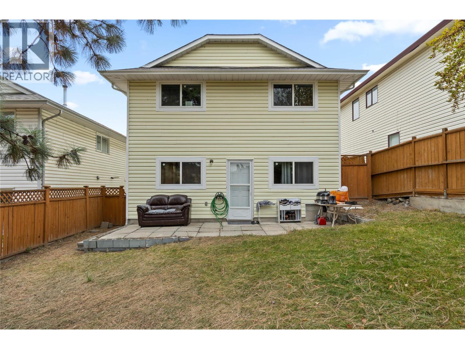 2051 Gladstone Drive - 29