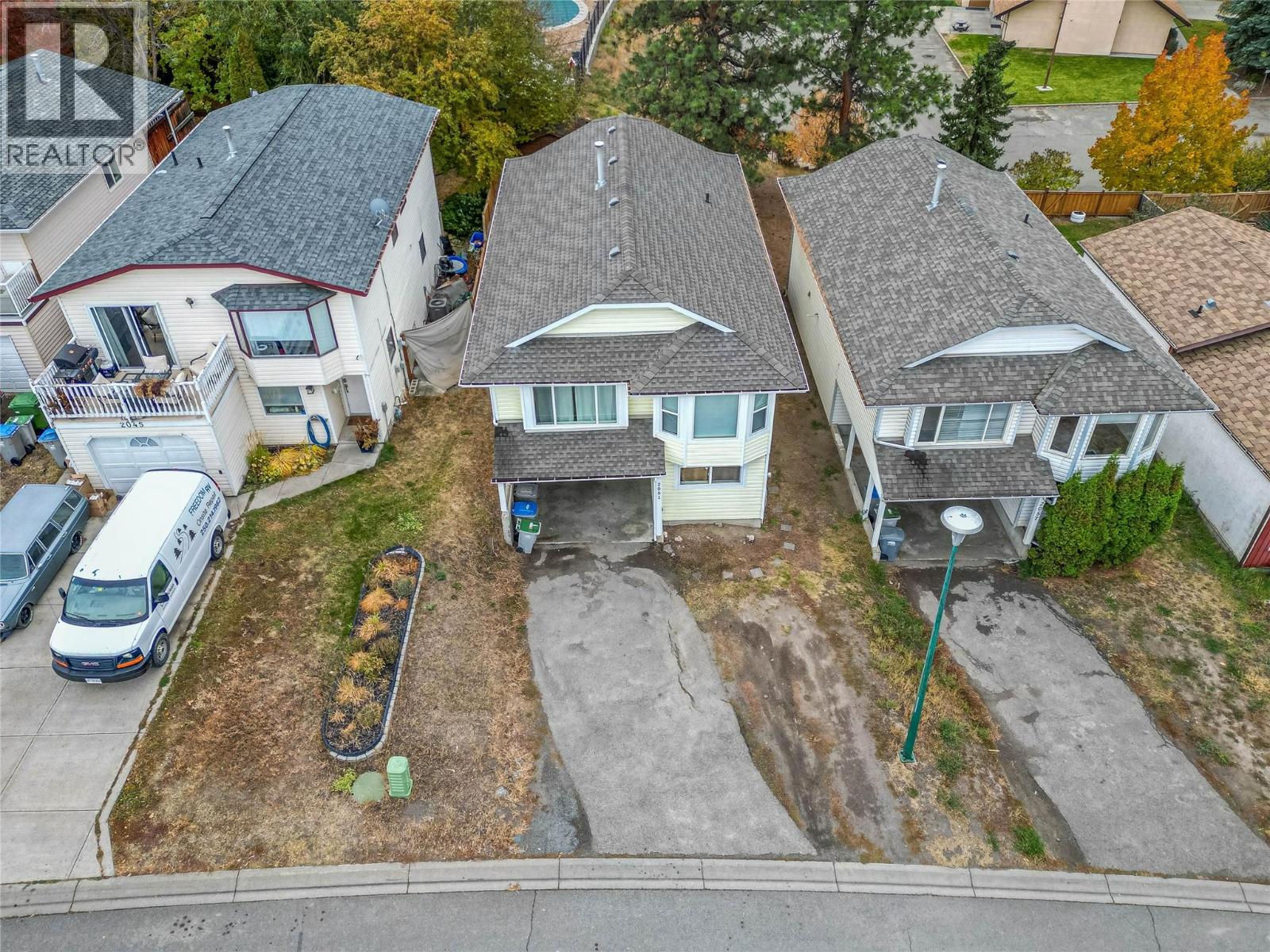 2051 Gladstone Drive - 7