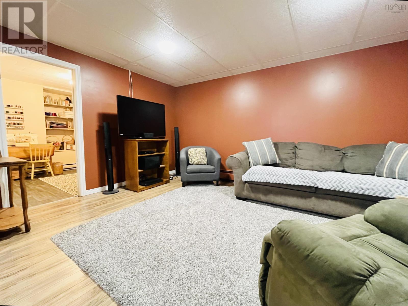 Property 23 of 30 of 93 Herrett Road