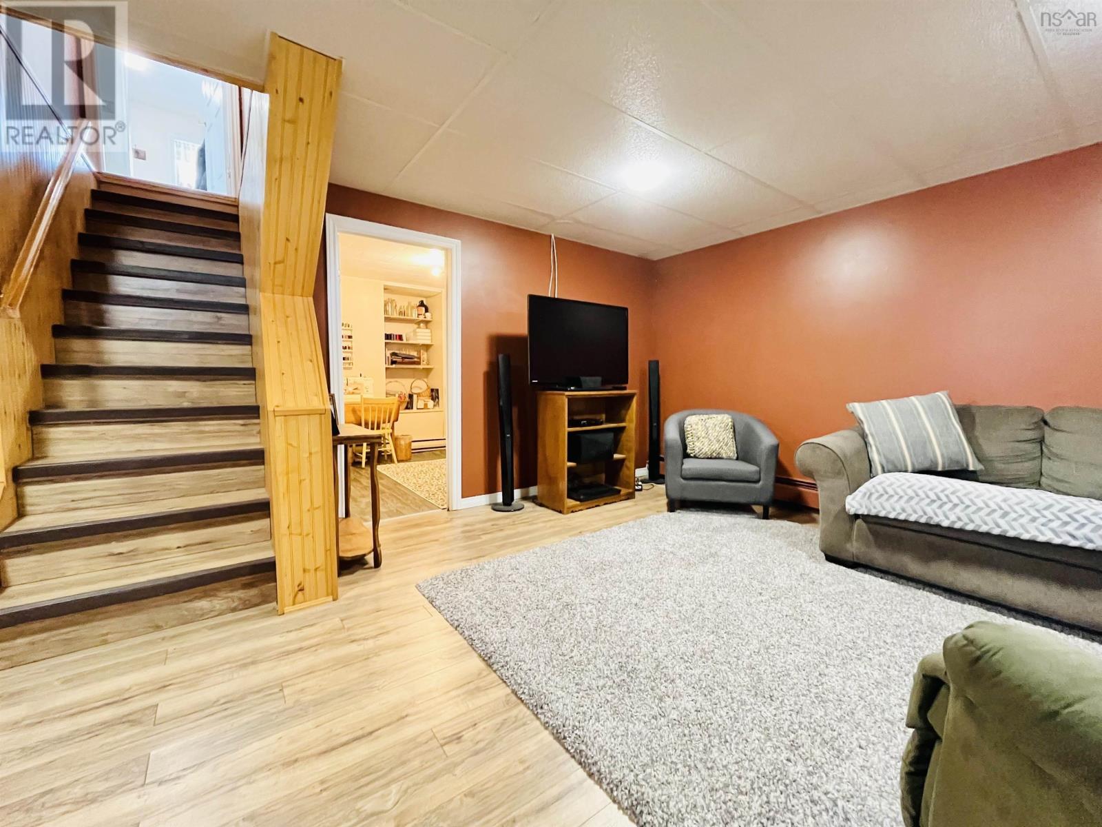 Property 24 of 30 of 93 Herrett Road