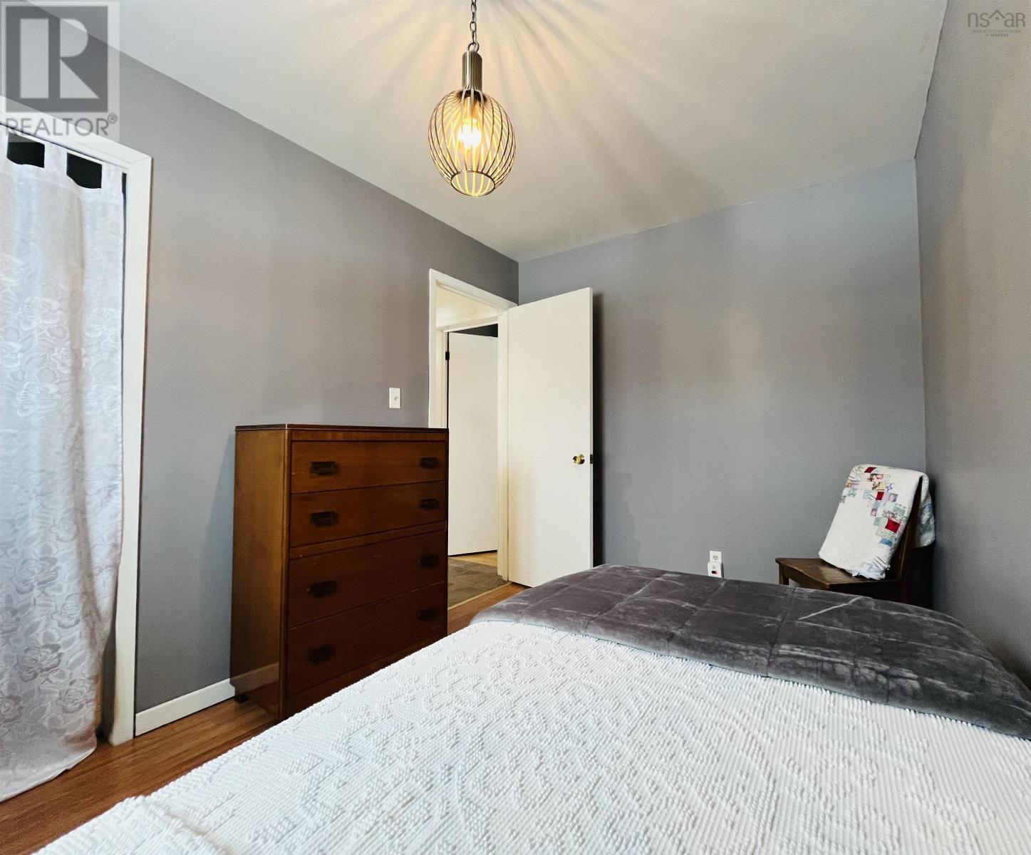 Property 21 of 30 of 93 Herrett Road