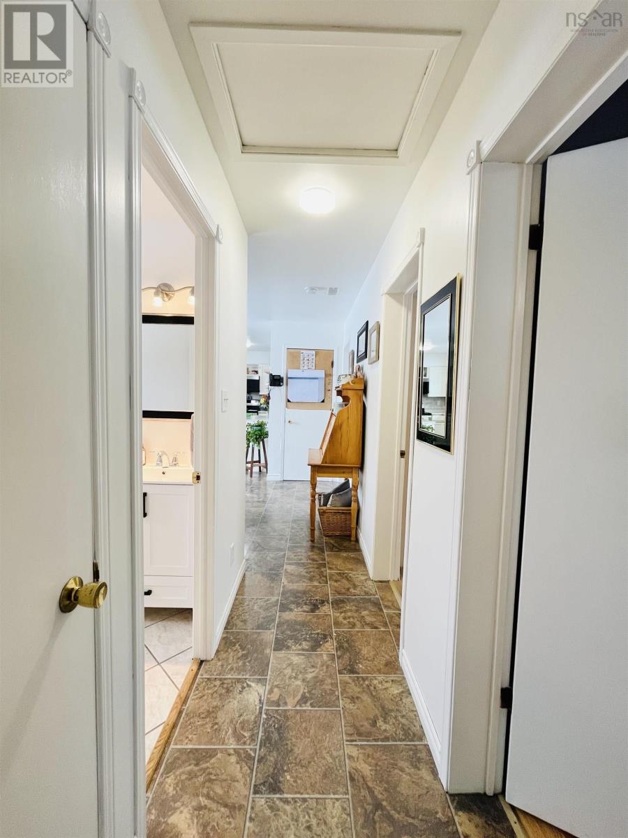 Property 22 of 30 of 93 Herrett Road