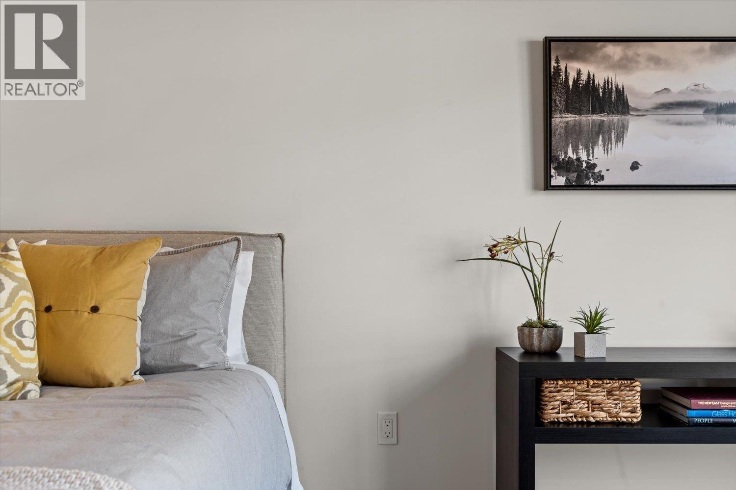 204 2277 HAWTHORNE AVENUE, Port Coquitlam