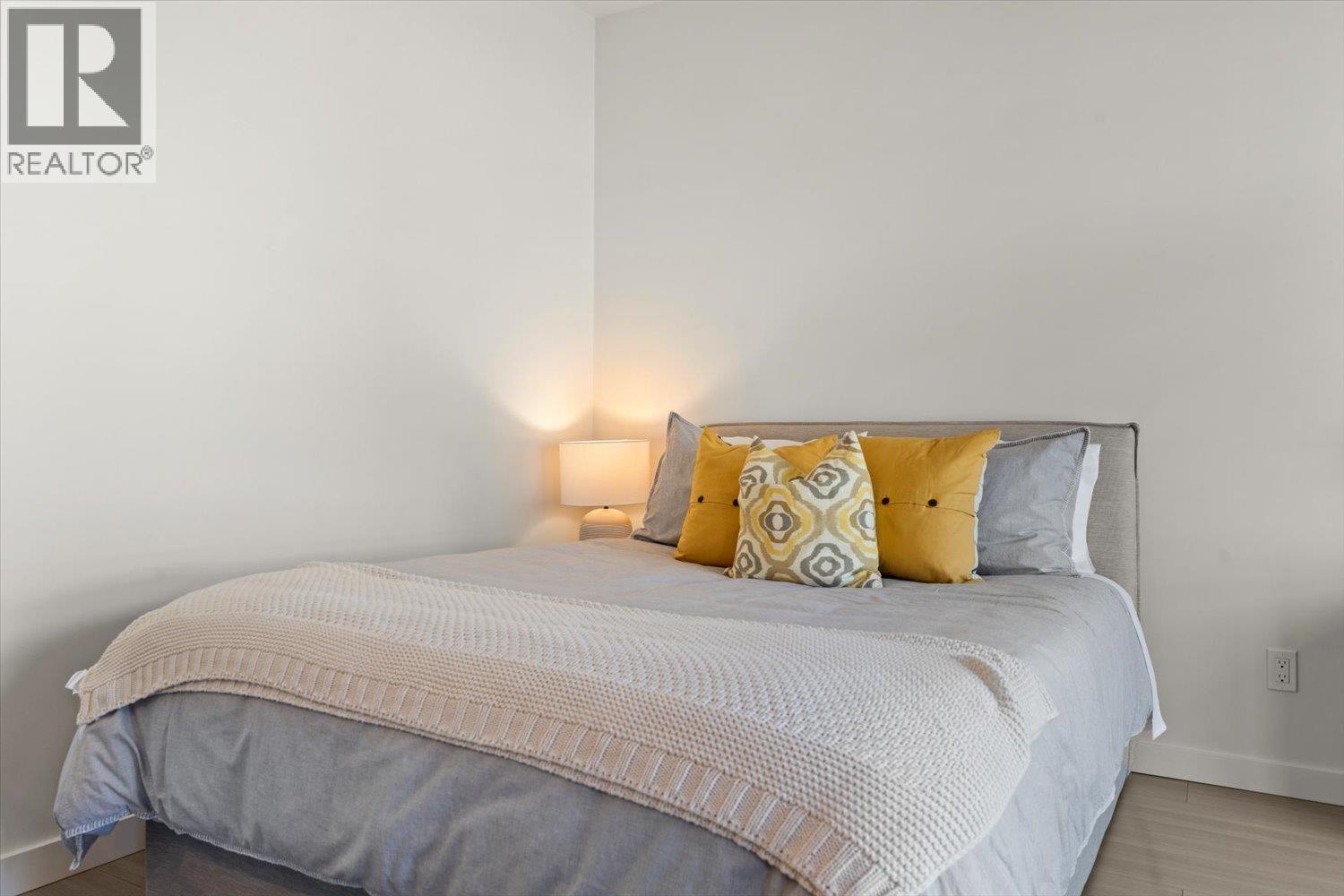 204 2277 HAWTHORNE AVENUE, Port Coquitlam