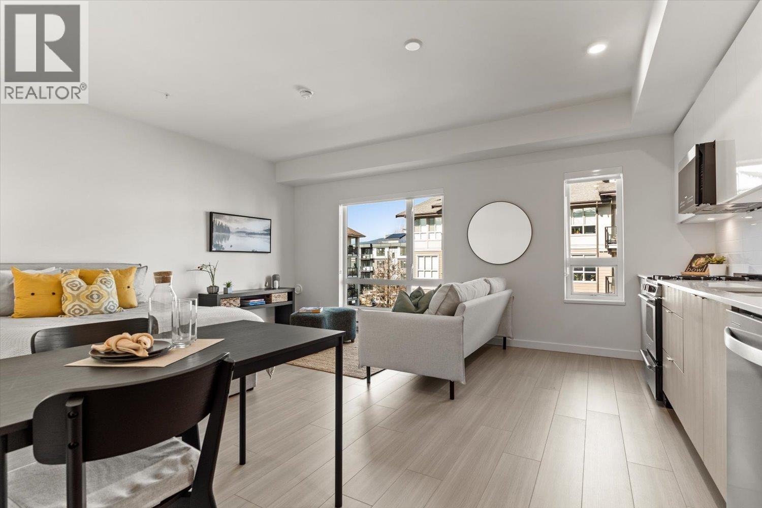 204 2277 HAWTHORNE AVENUE, Port Coquitlam