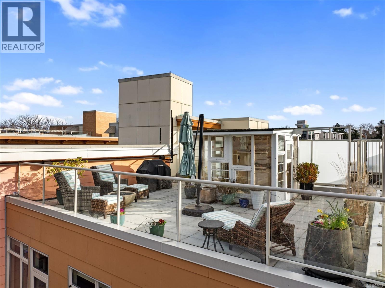 304 1035 Sutlej St, Victoria