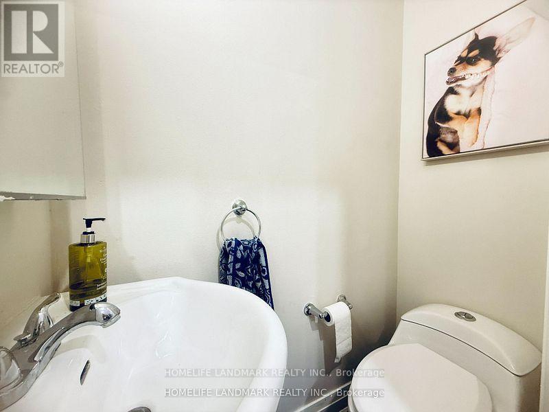 #213 5879 BATHURST STREET - 16