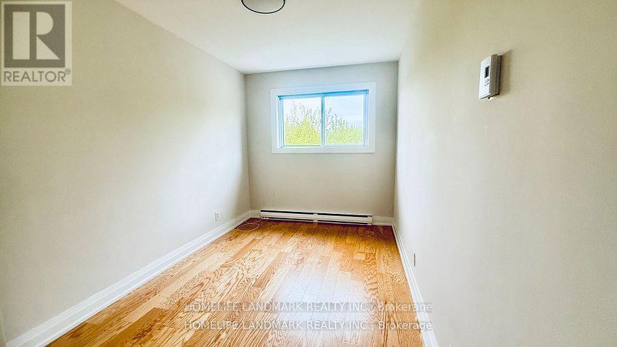 #213 5879 BATHURST STREET - 21