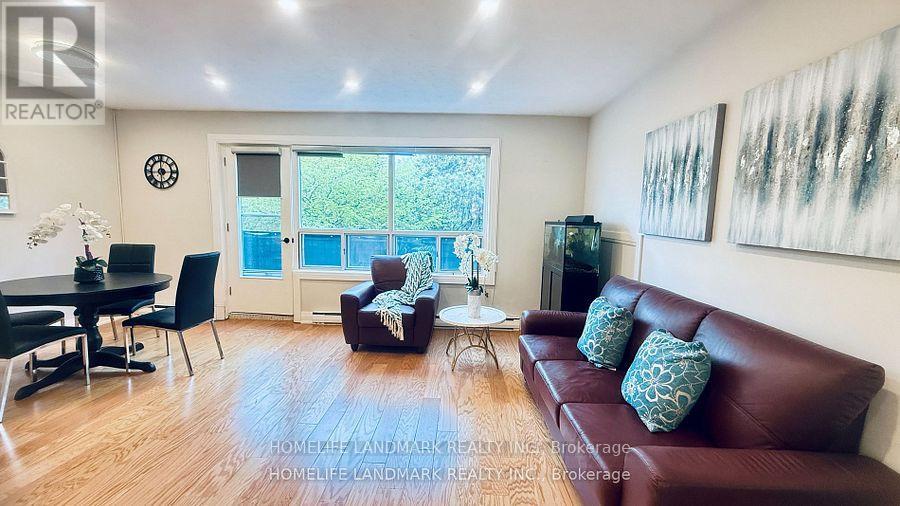 #213 5879 BATHURST STREET - 4