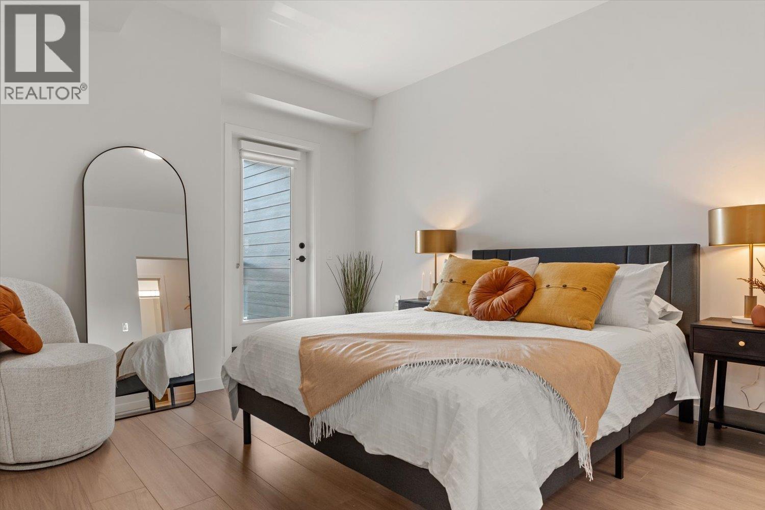 207 2277 HAWTHORNE AVENUE, Port Coquitlam