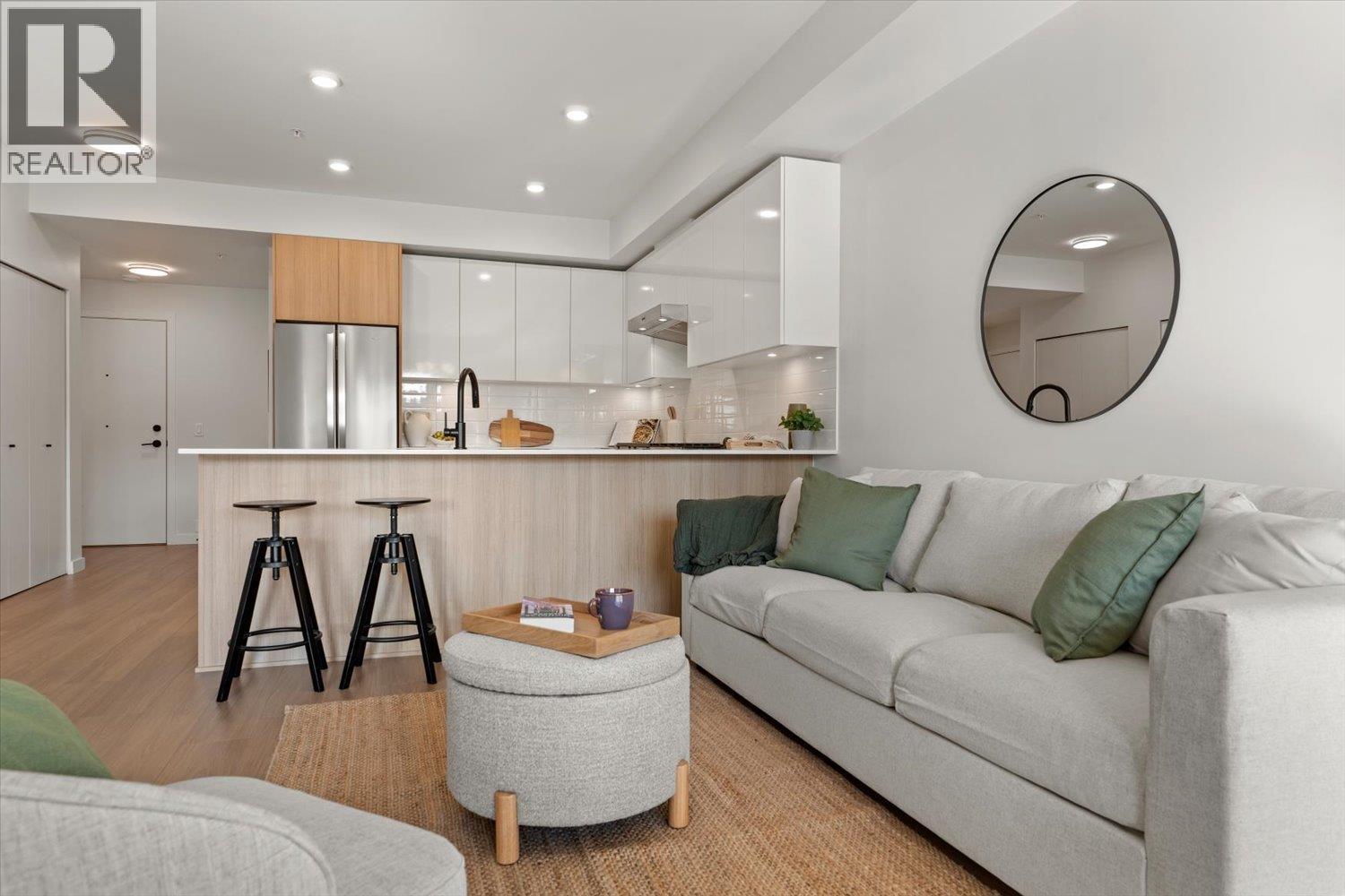 207 2277 HAWTHORNE AVENUE, Port Coquitlam