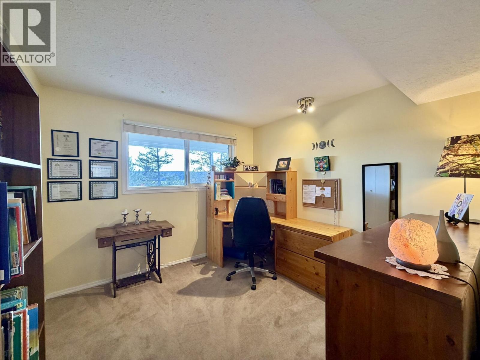 6001 VALLEYVIEW DRIVE, Horse Lake