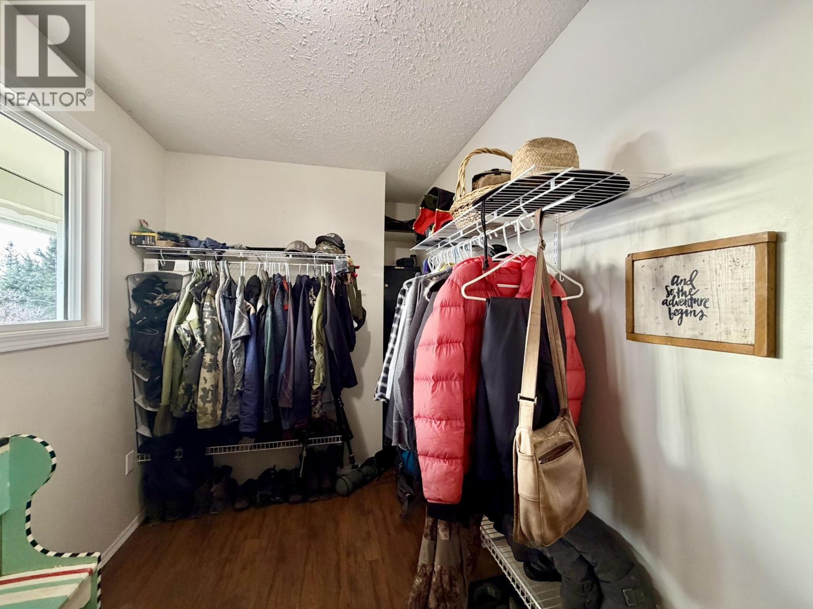 6001 VALLEYVIEW DRIVE, Horse Lake