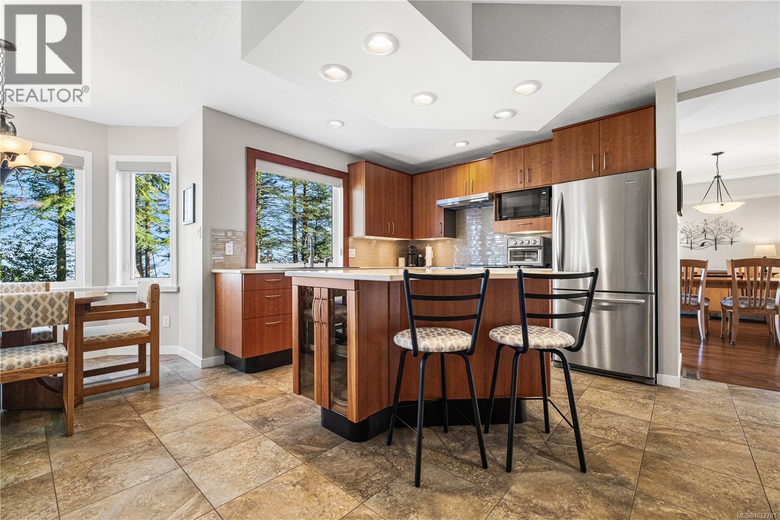 3836 Mitlenatch Dr, Campbell River