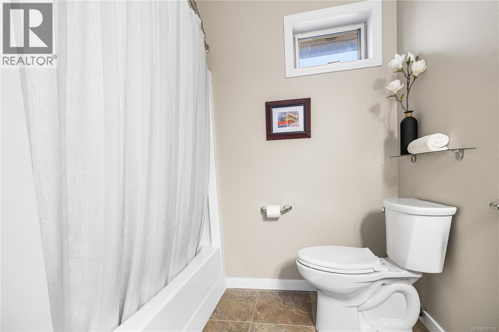 3836 Mitlenatch Dr, Campbell River